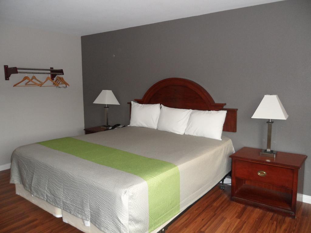 Econo Lodge Gorman מראה חיצוני תמונה
