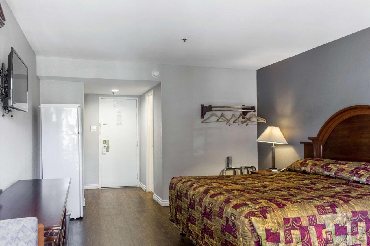 Econo Lodge Gorman מראה חיצוני תמונה