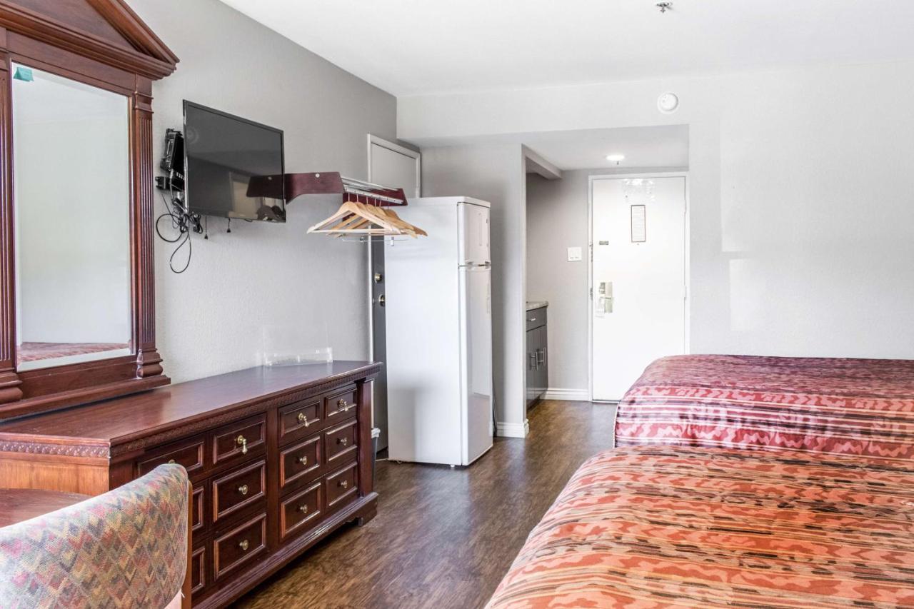 Econo Lodge Gorman מראה חיצוני תמונה